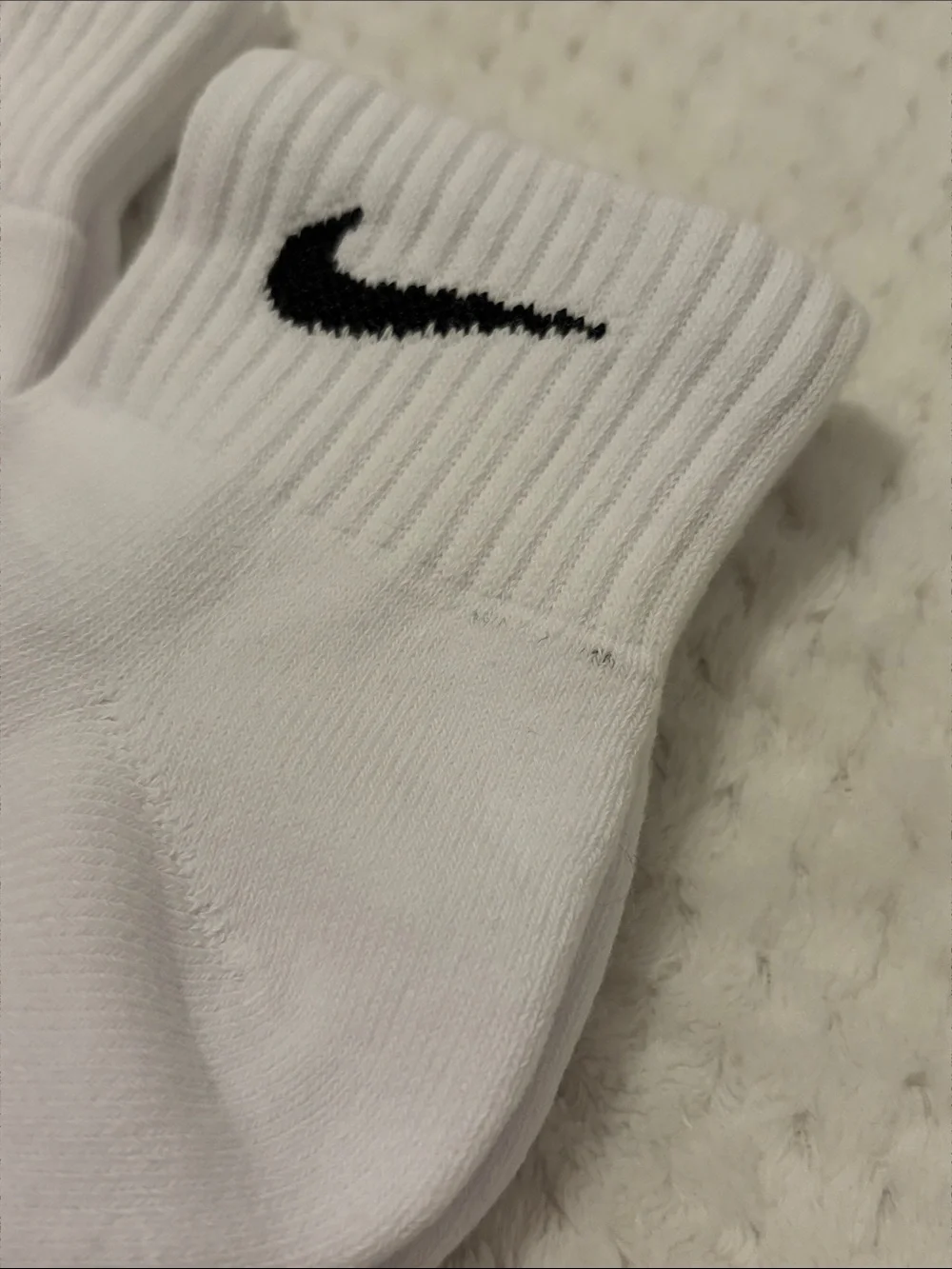 NWOT Nike White Ankle Socks with Black Swoosh - 3-Pack Large